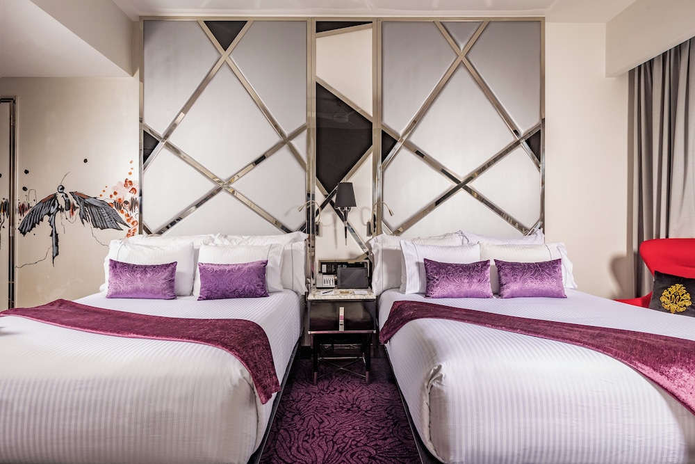Ultra Suite Two Double Beds South photo 3