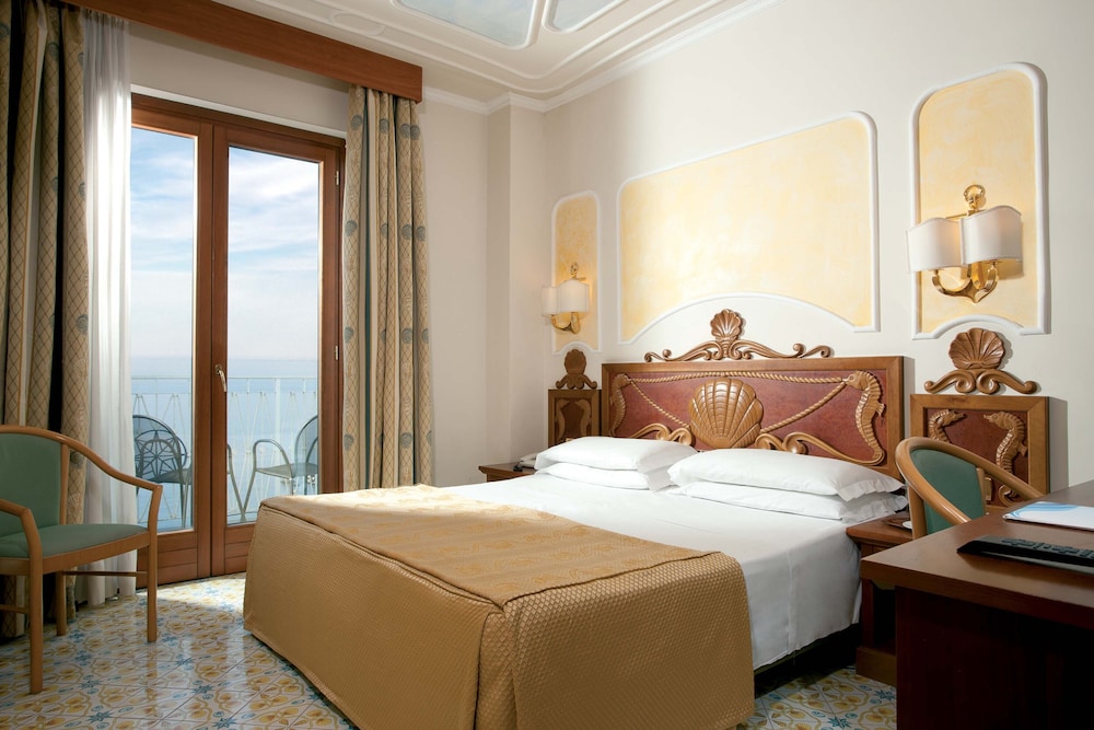 Standard Double Room, Balcony, Sea View - Photo 2