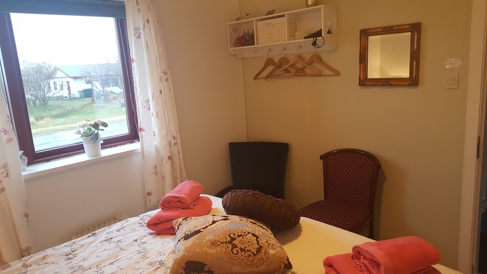 Economy Double Room, Shared Bathroom (Room 6) photo 3