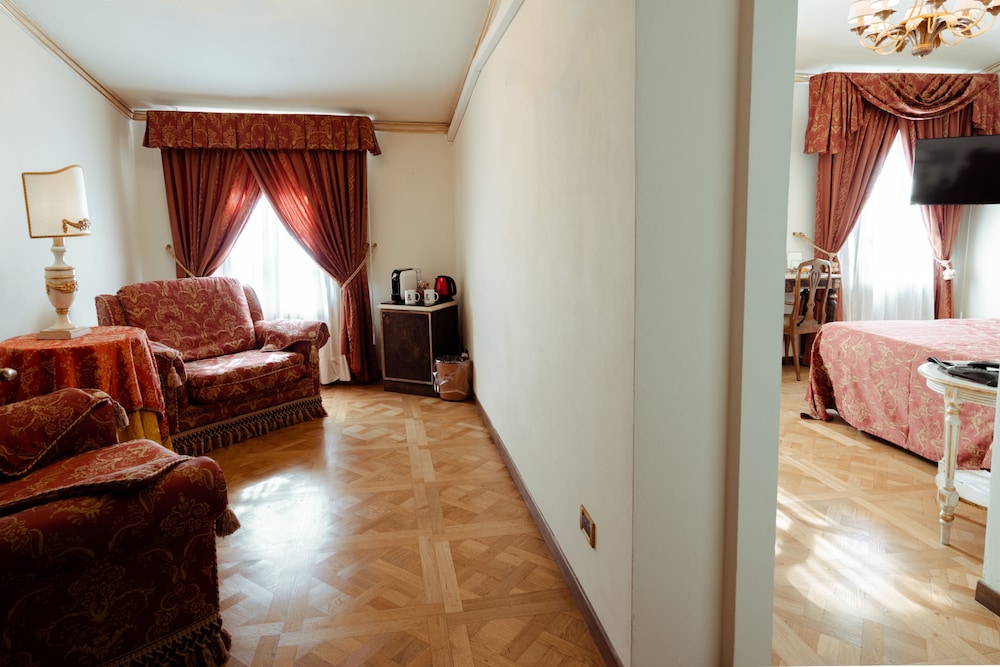Junior Suite Tosca with balcony - Photo 6