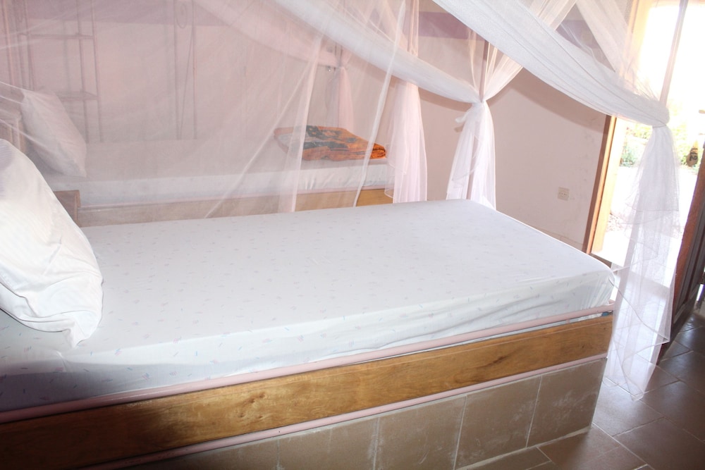 Classic Double Room, 1 King Bed, Non Smoking, Garden View