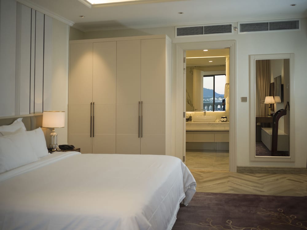 Grand Suite, Garden View - Photo 2