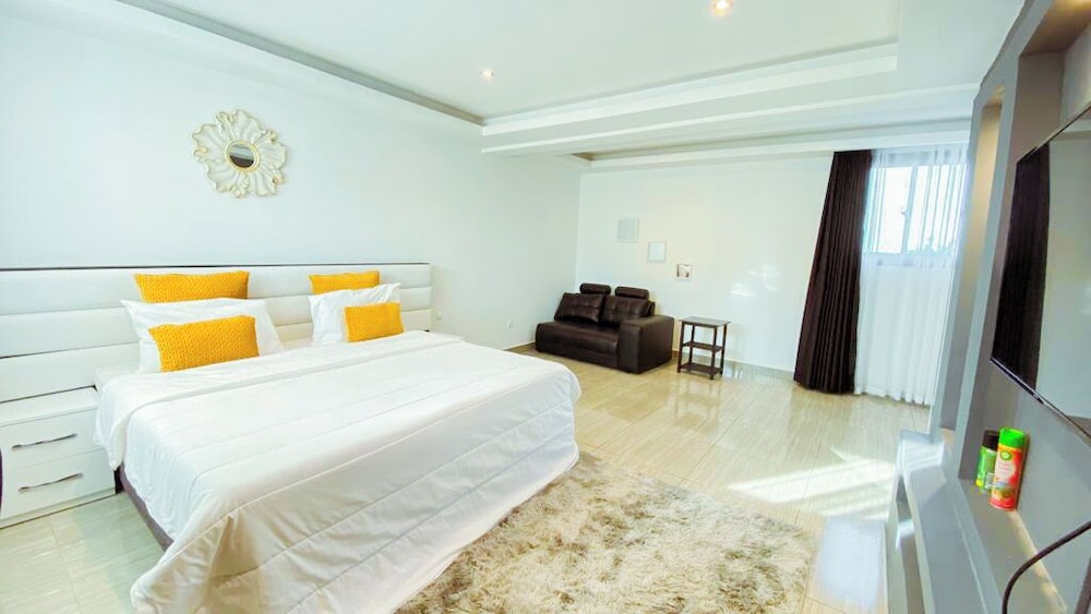 Deluxe Suite, Balcony, Partial Sea View