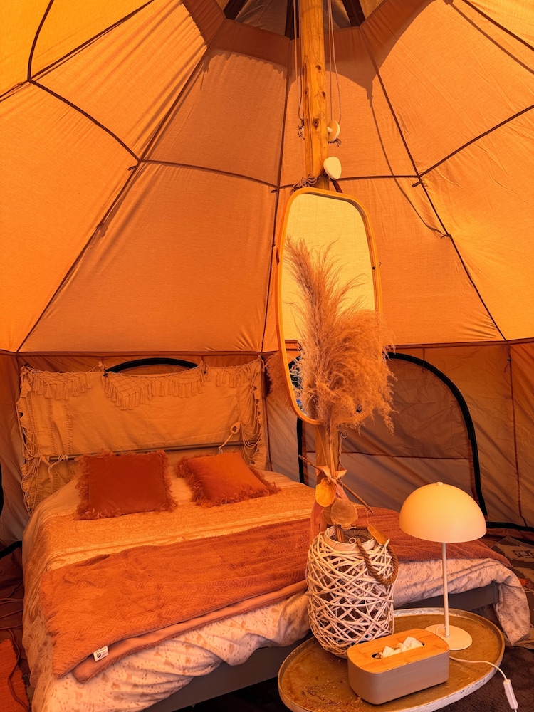 Honeymoon Tent photo 1