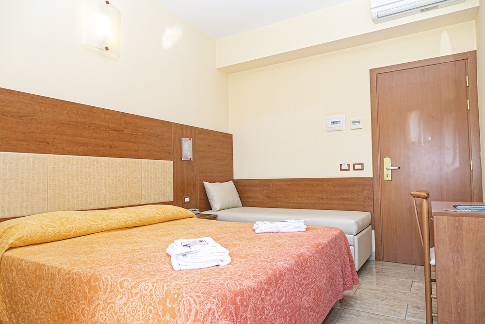 Comfort Room photo 2
