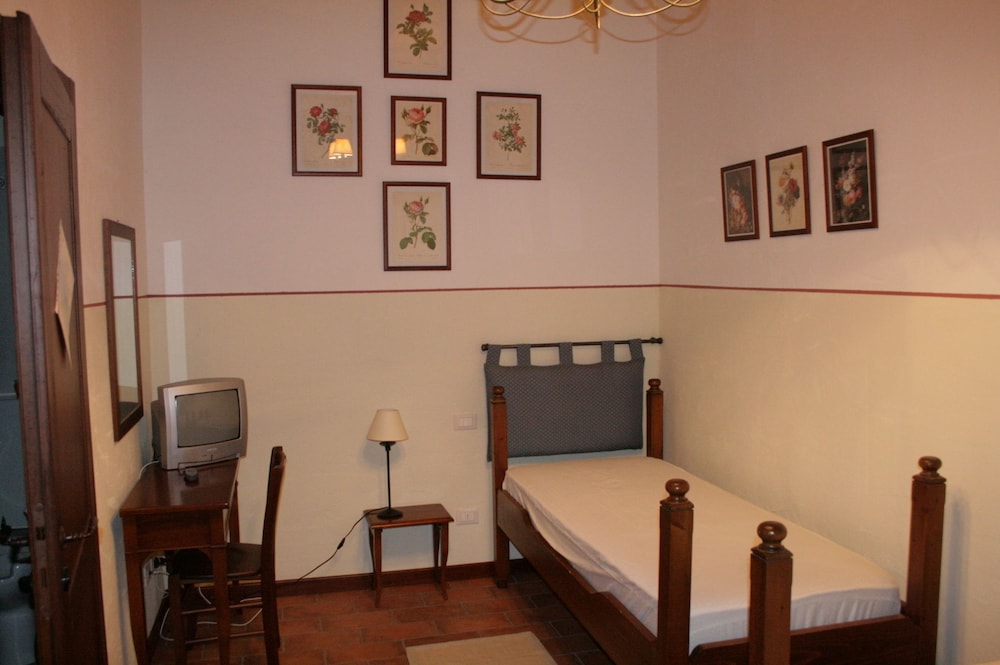 Family Quadruple Room, 2 Bedrooms, Accessible, Shared Bathroom photo 1