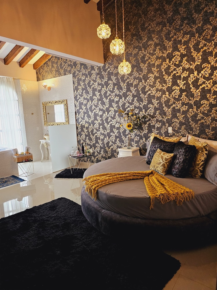 Luxury Room photo 1