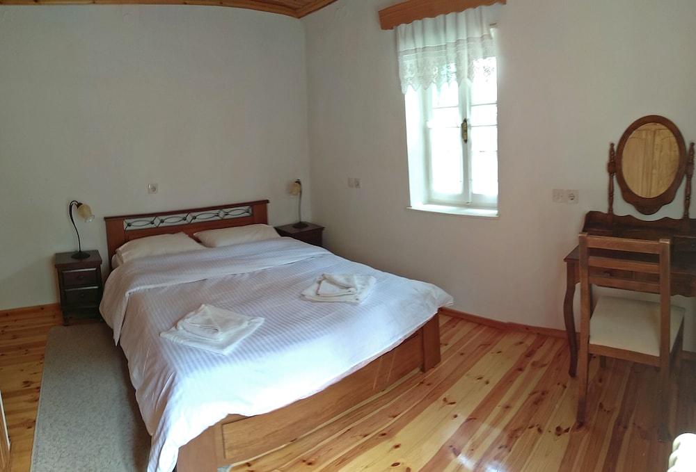 Family House photo 3