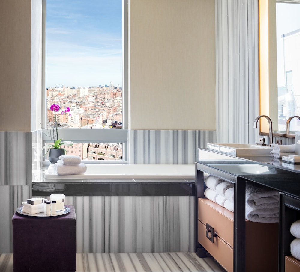 Skyline View One Bedroom Suite