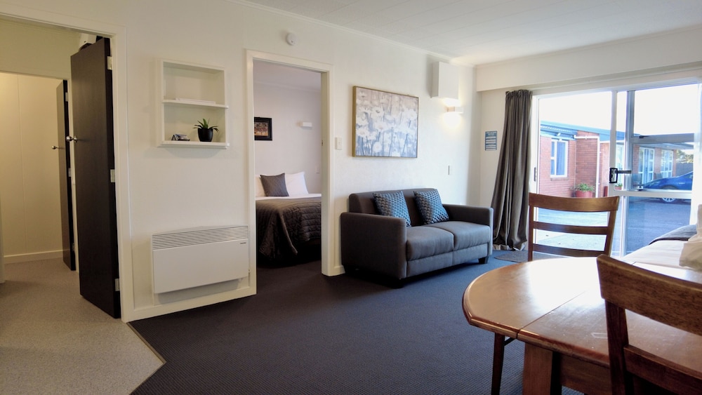 Comfort Suite photo 1