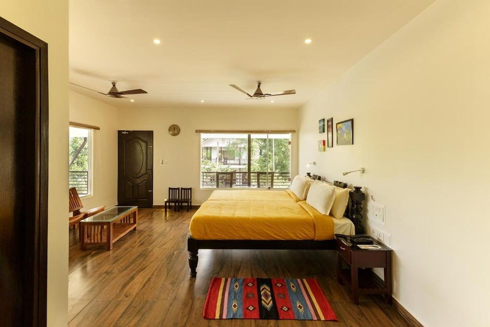 Deluxe Room, Garden View - Photo 4