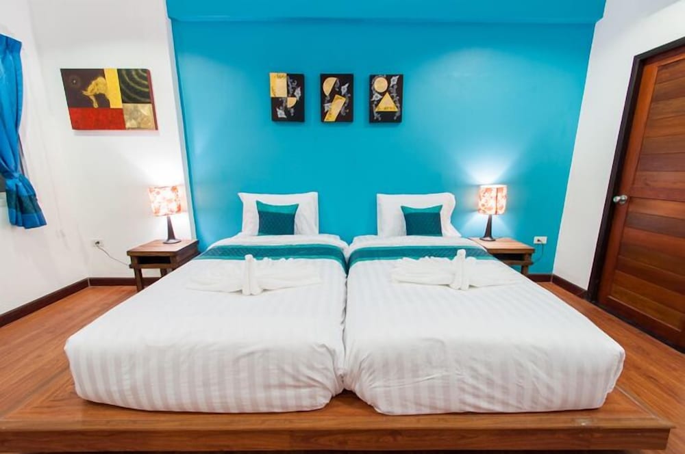 Superior Twin Room, 2 Twin Beds photo 3