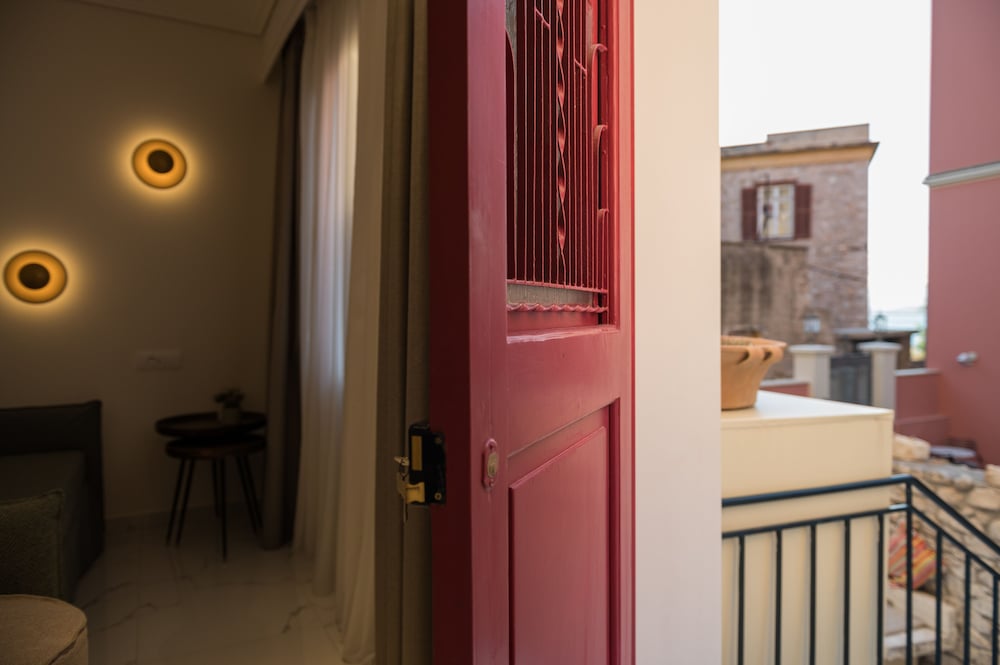 Luxury Apartment - Photo 38