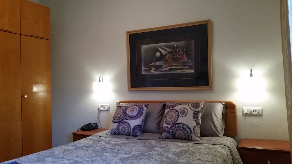 Apartment photo 1