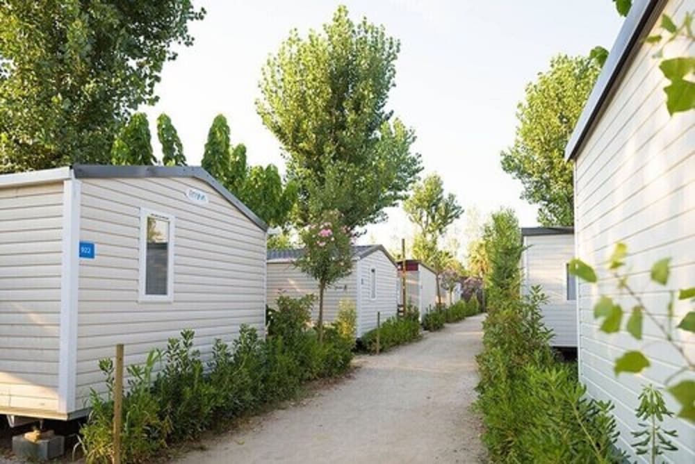 Comfort Mobile Home, 4 Bedrooms (8 pers) photo 3