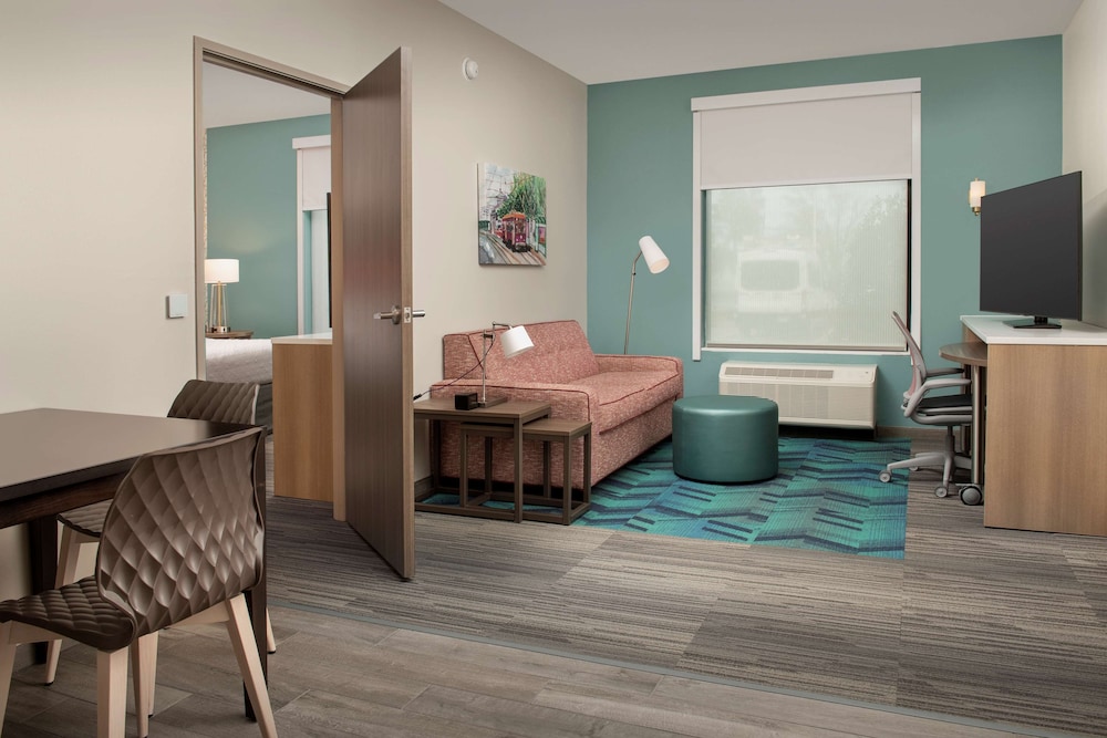 Suite, 1 King Bed, Accessible (Mobility & Hearing, Roll-in Shower)