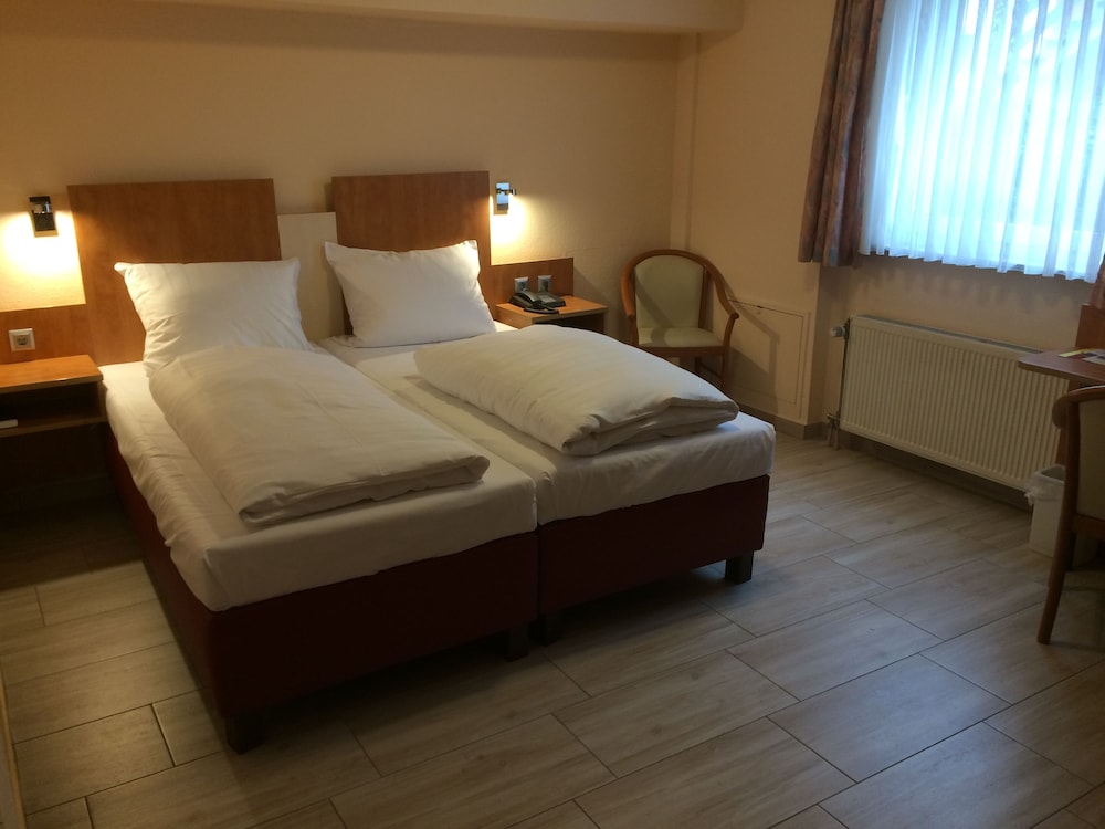 Adesso Hotel Göttingen - betal på ejendommen ved ankomst - Dit automathotel i Göttingen, Billede 10