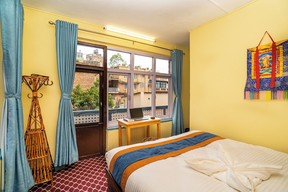 Standard Single Room, Balcony, Garden View