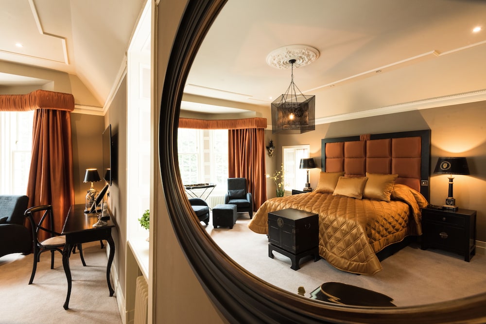 Signature Family Room photo 2