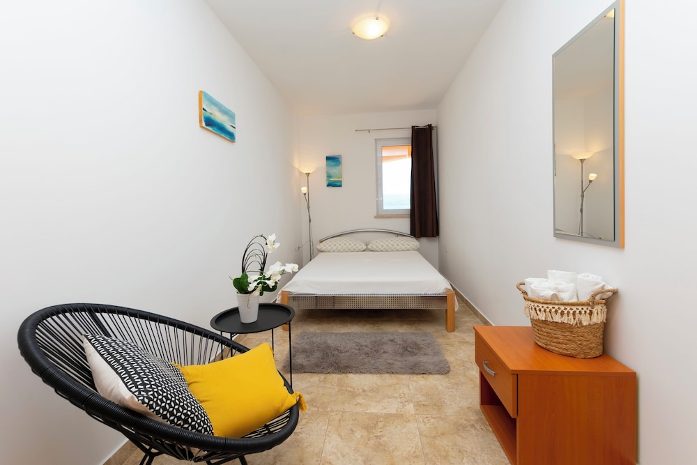 Apartment (A2) photo 1