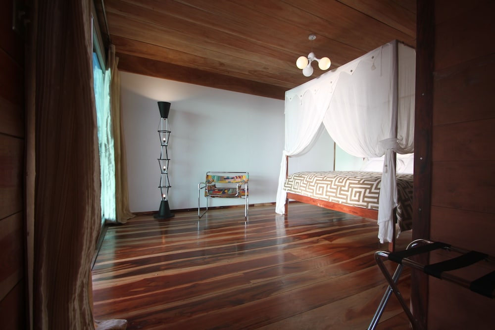 Exclusive Bungalow, 1 King Bed, Ocean View photo 1