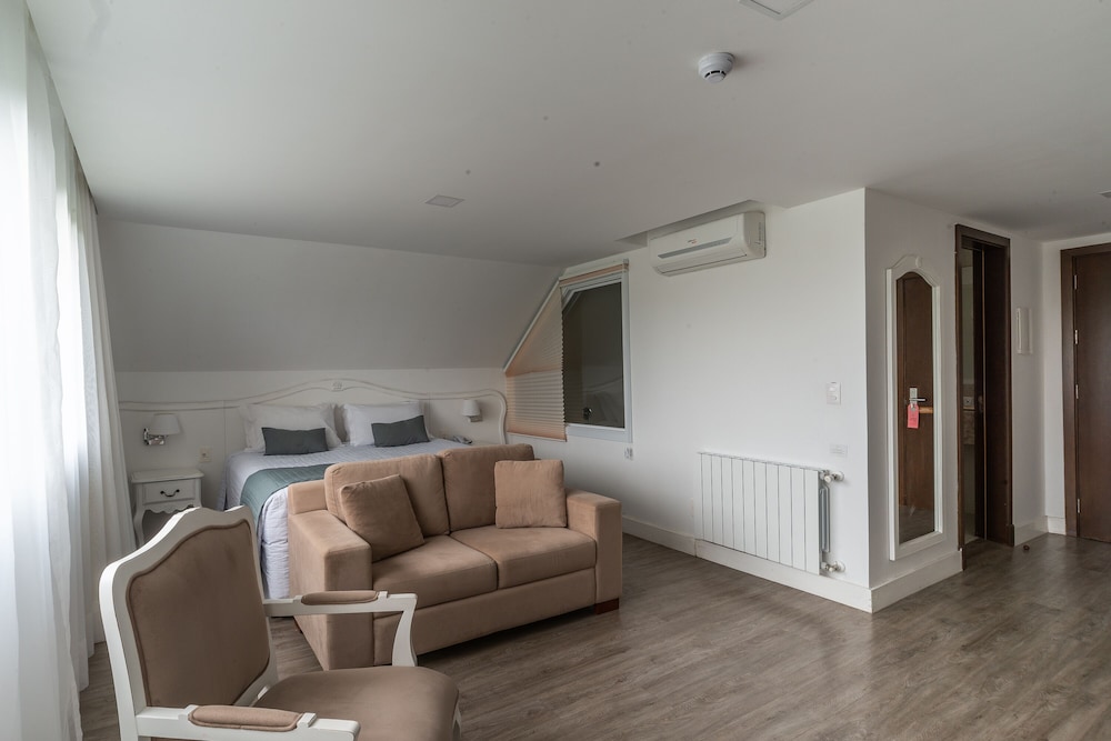 Honeymoon Suite photo 3