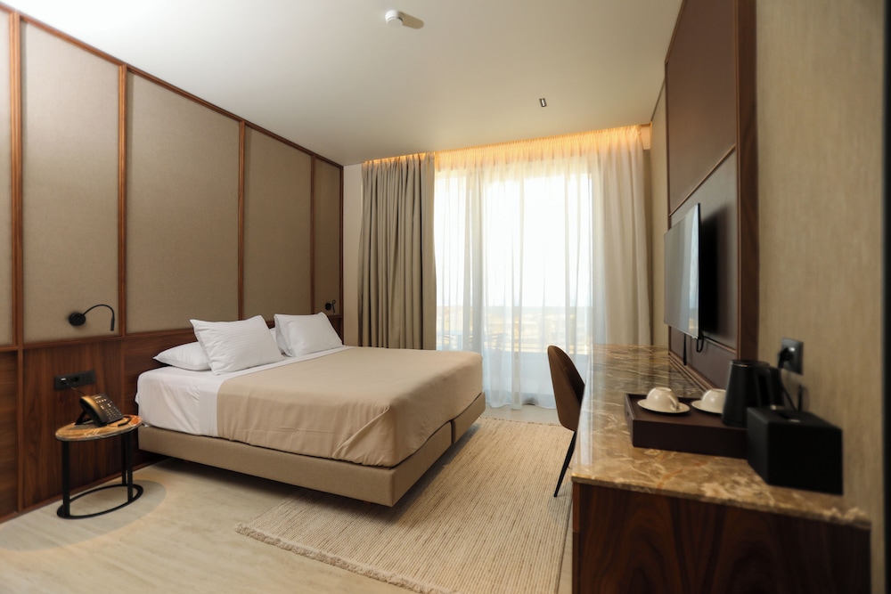 Premium Triple Room