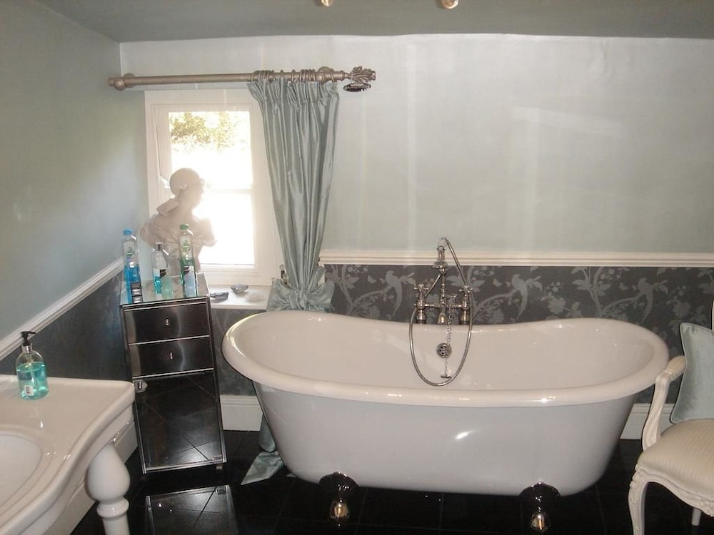 Deluxe Double Room With Bath photo 1