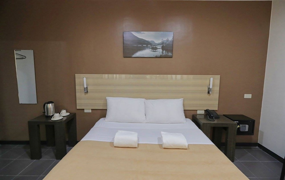 Family Room, Multiple Beds, Non Smoking
