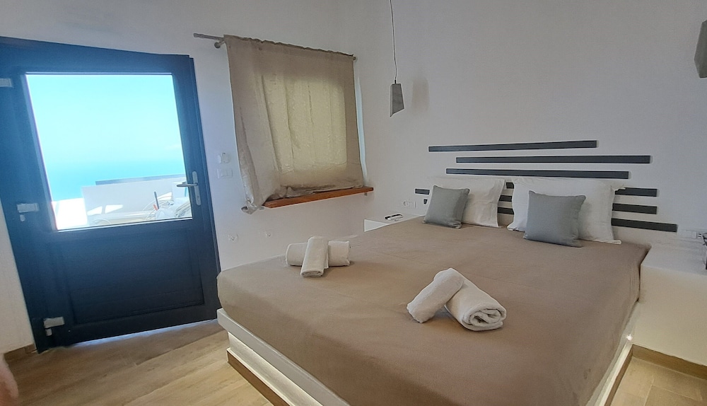 Superior Suite (Infinity Hot Tub)