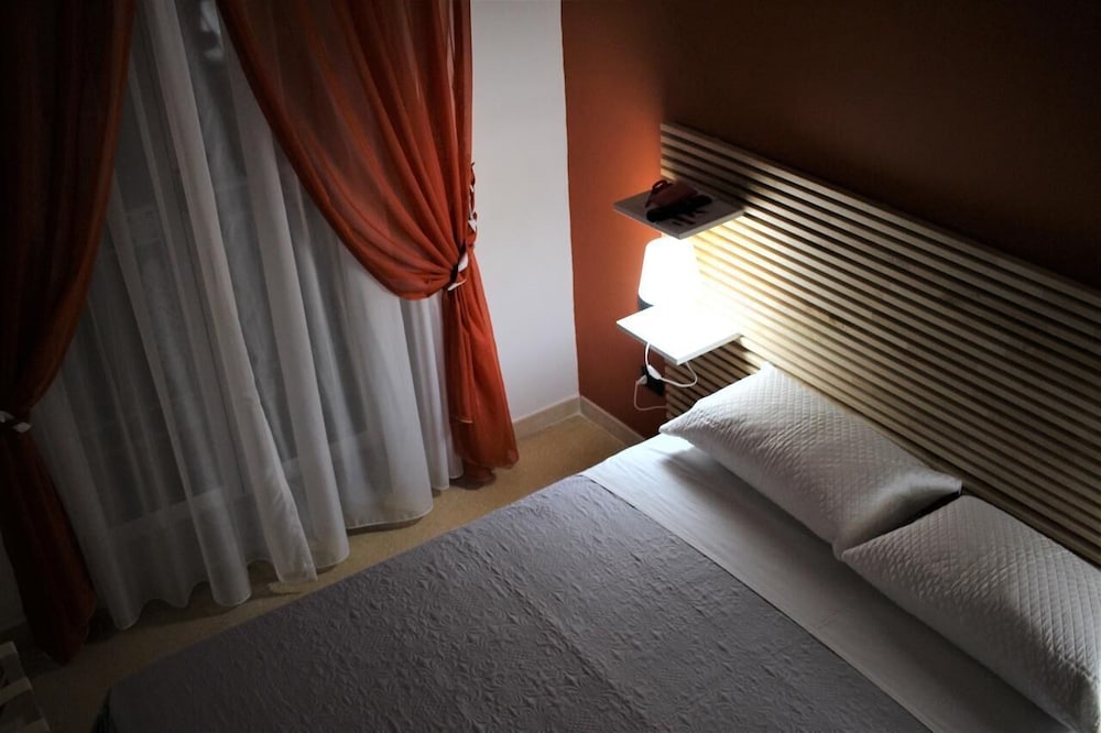 Basic Double Room
