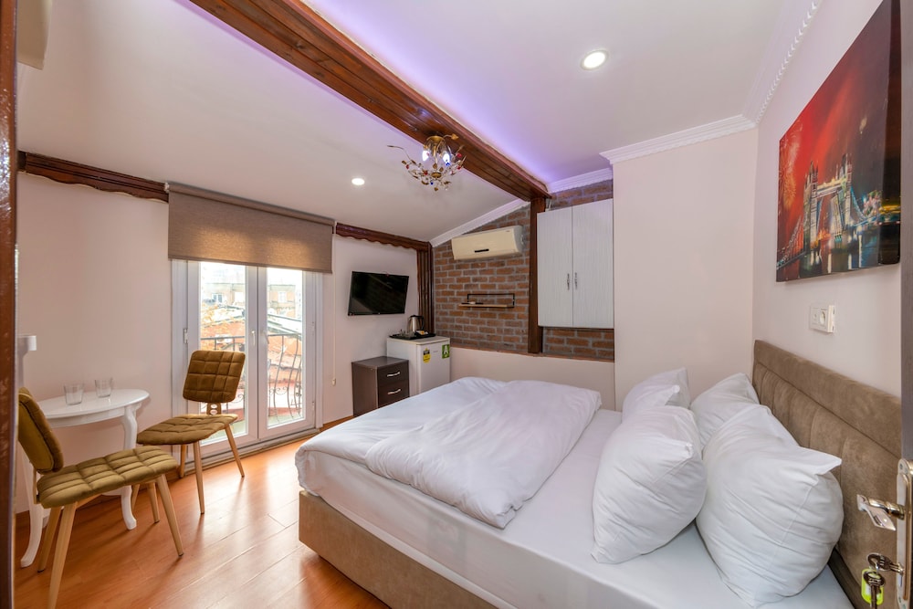 Superior Penthouse, 1 Bedroom, City View photo 1