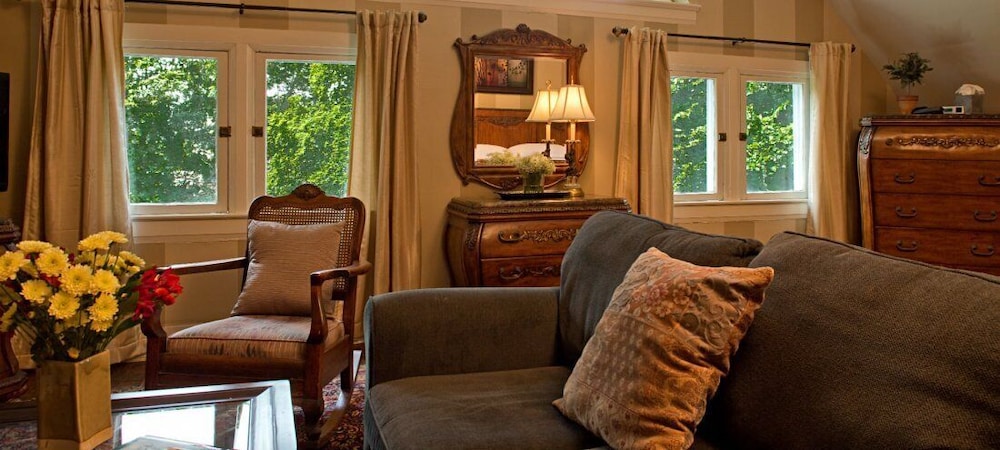 The Sarah Davidson suite