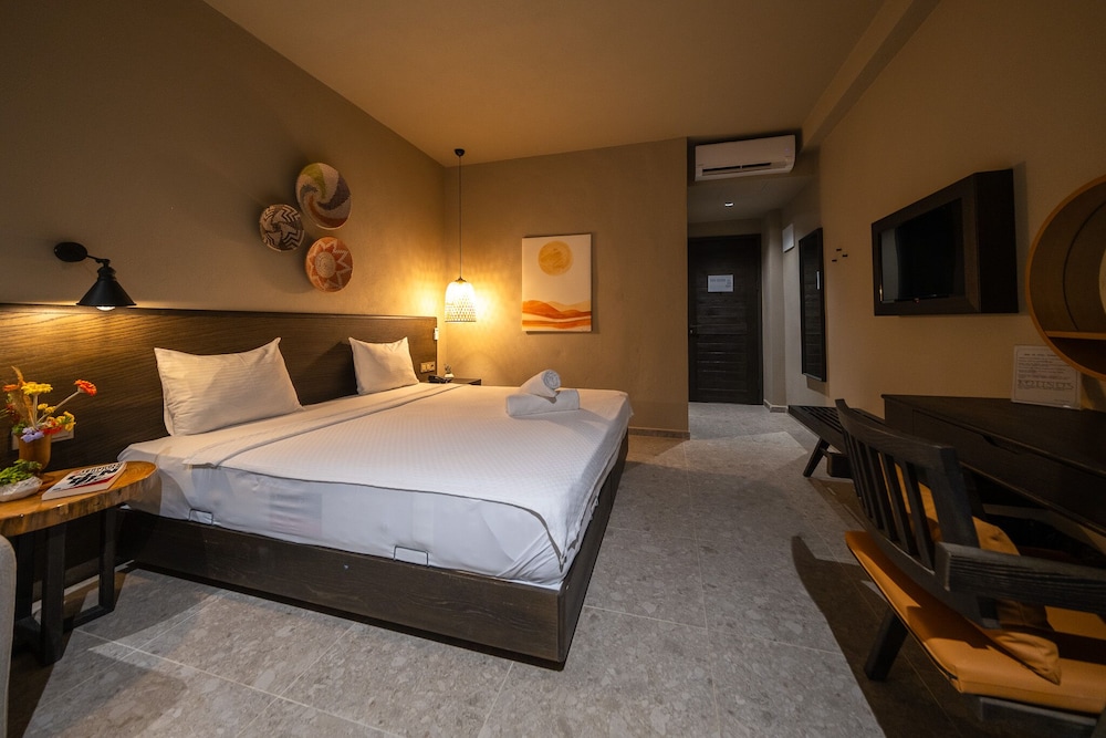 Deluxe Double or Twin Room photo 1