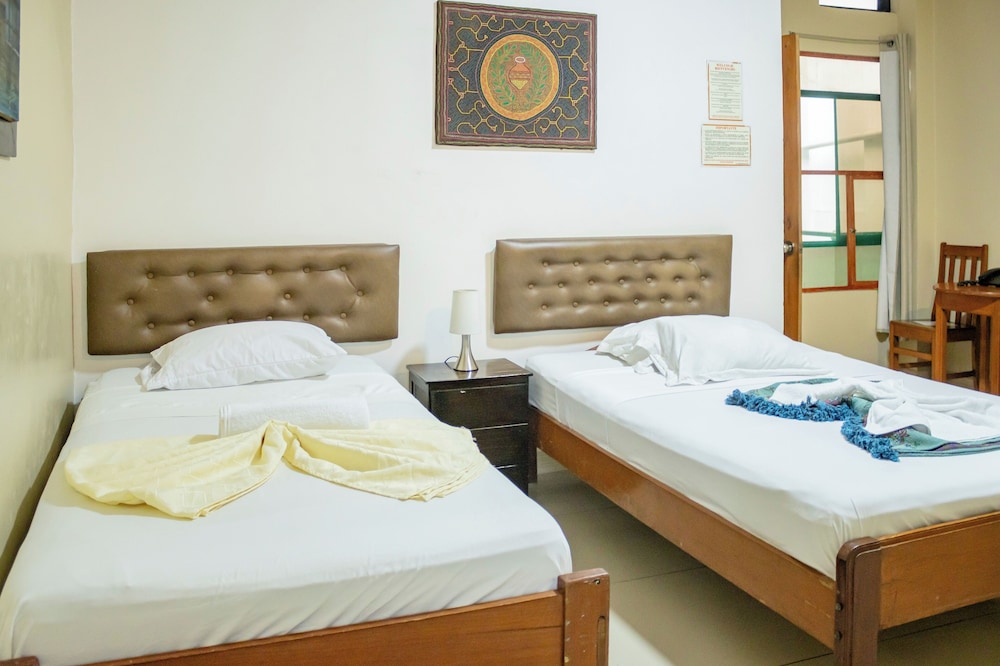 Standard Twin Room photo 2