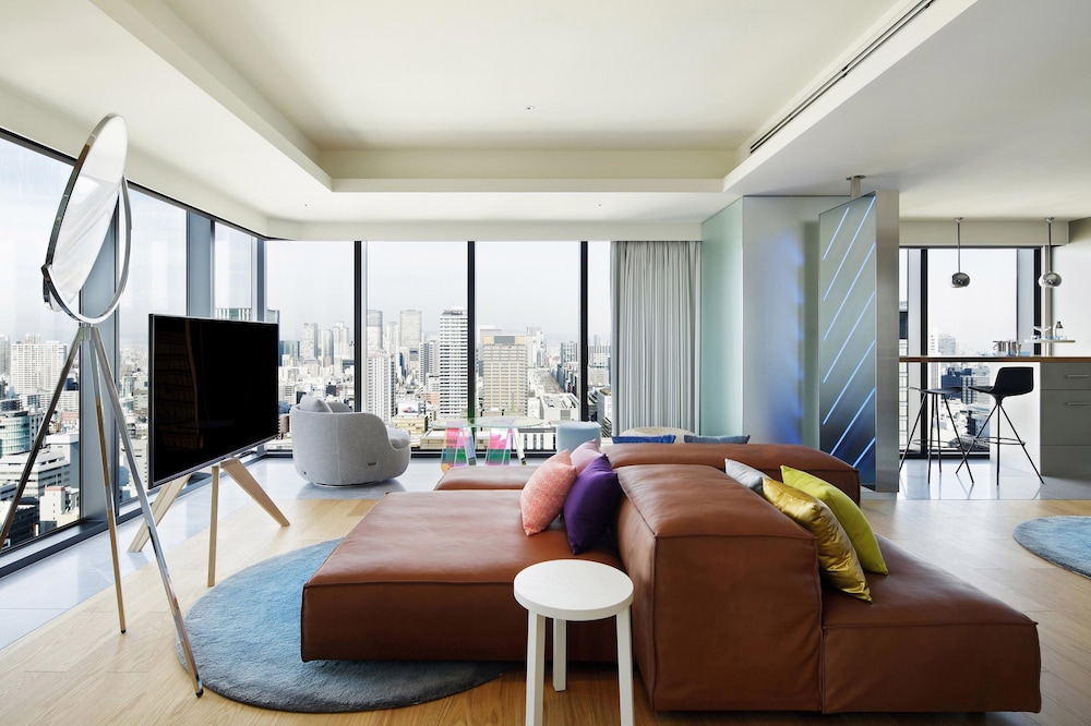 Suite, 1 King Bed