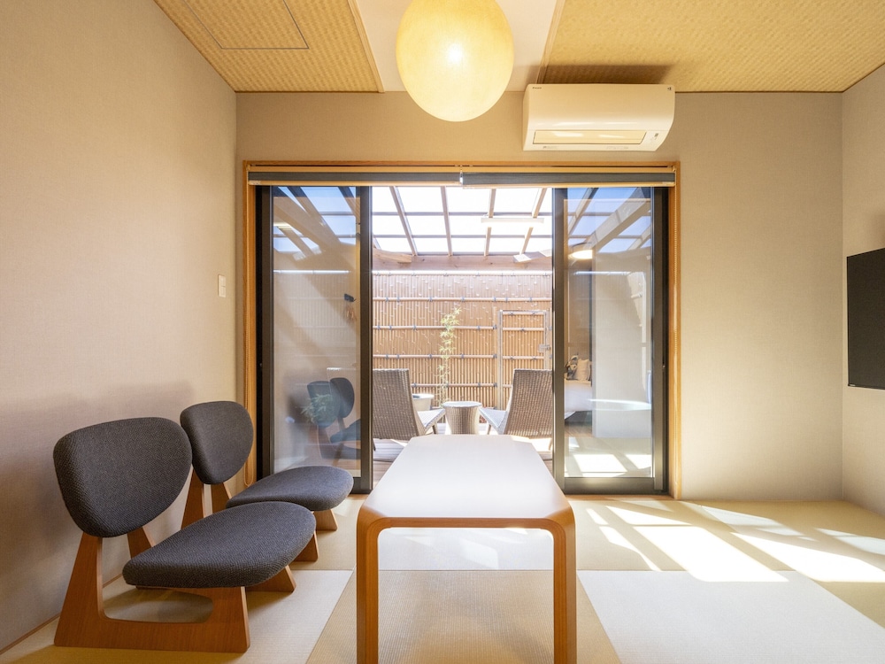 Room with Tatami Area and Open-Air Bath photo 3