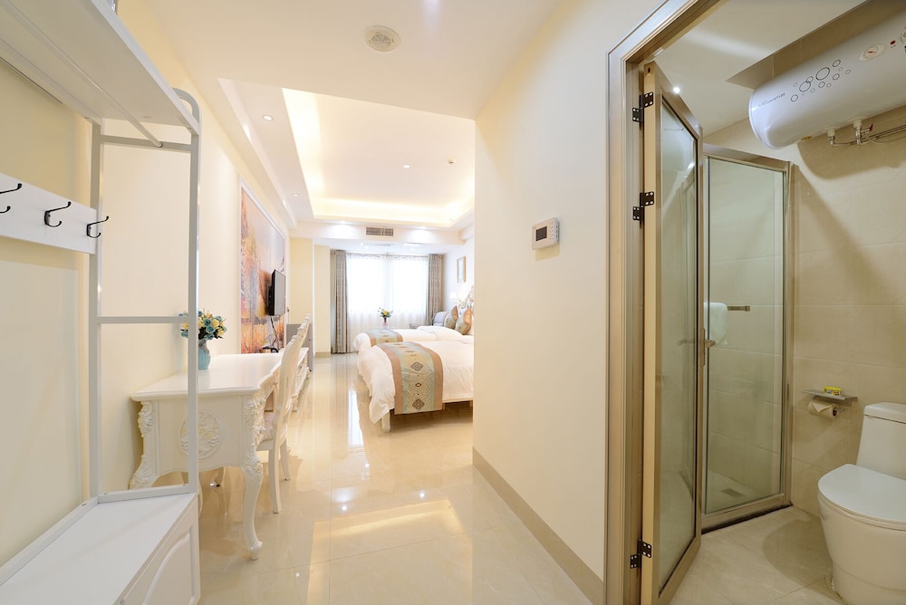 Deluxe Twin Room photo 2