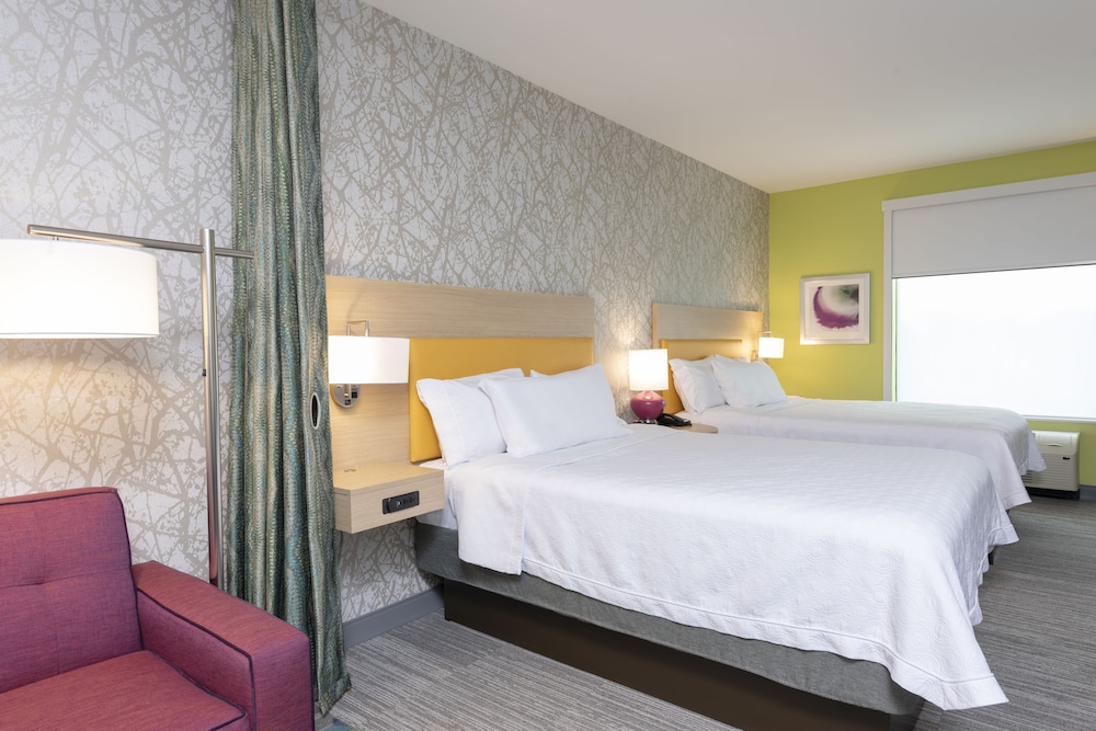 Room, 2 Queen Beds, Accessible (3x3 Shower) photo 2