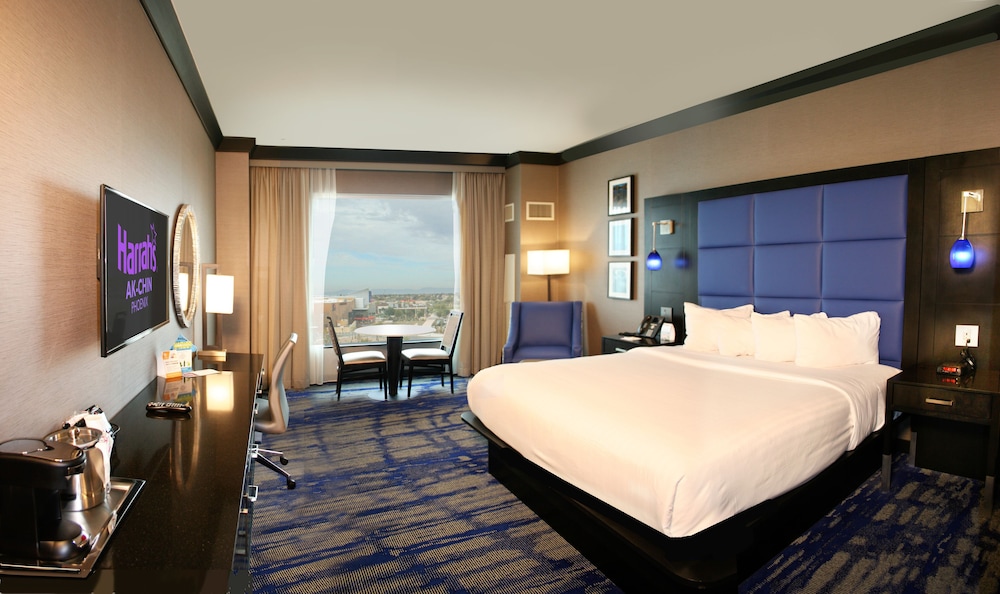 Deluxe Room, 1 King Bed (Ak-Chin High Rise) - Photo 1