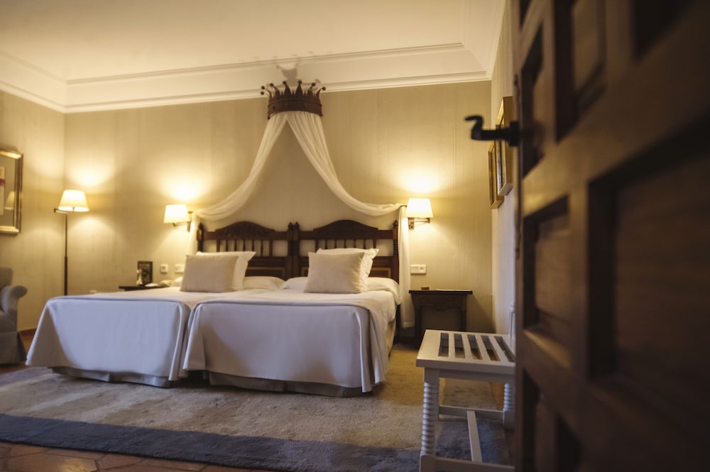 Superior Twin Room, 2 Twin Beds - Photo 4
