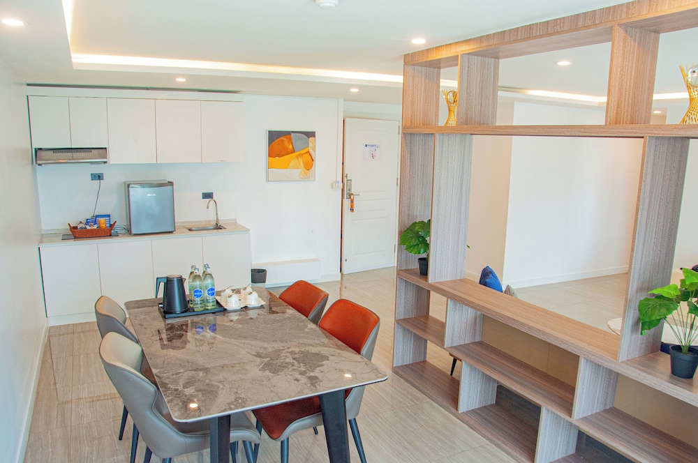 2 Bedroom Grand Tropical - Photo 3