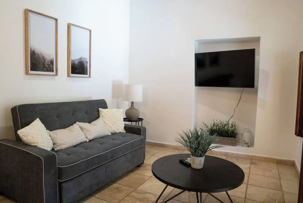 Deluxe Suite Apartment (Is In 106 Fortaleza Apt 3, San Juan Pr) photo 3