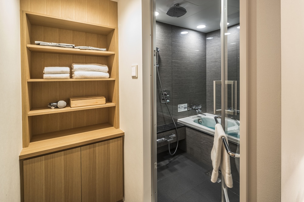 Twin One Bedroom Suite with Kitchenette photo 2