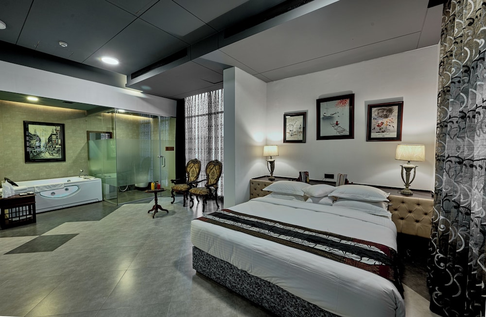 Honeymoon Double Room, Resort View