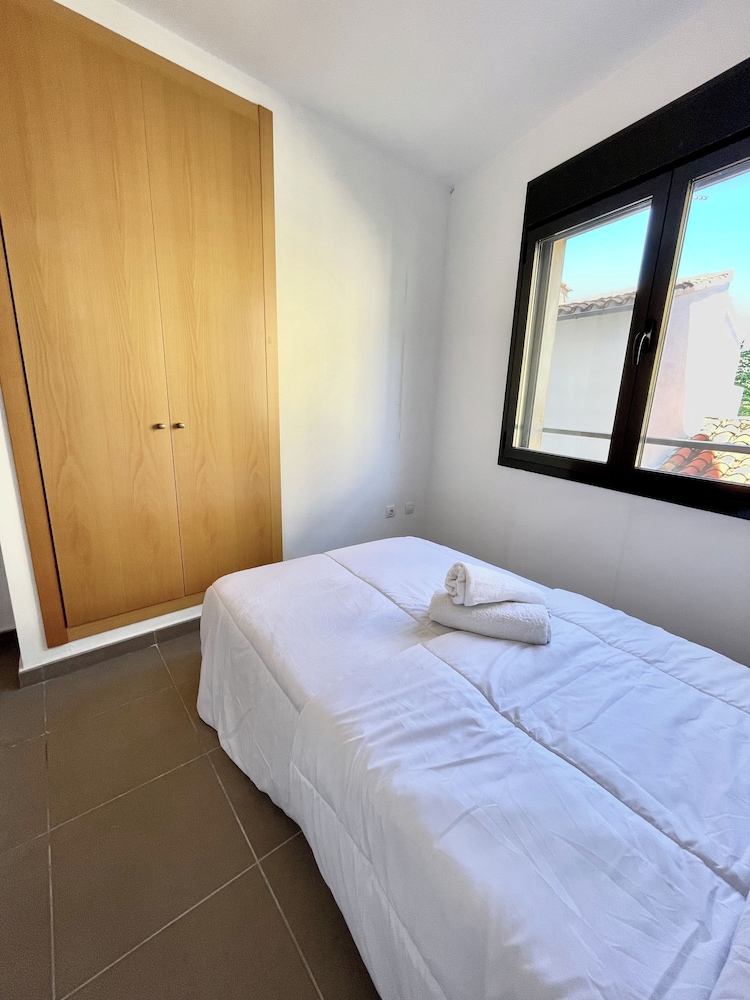 Apartment, 3 Bedrooms, Mountain View photo 3
