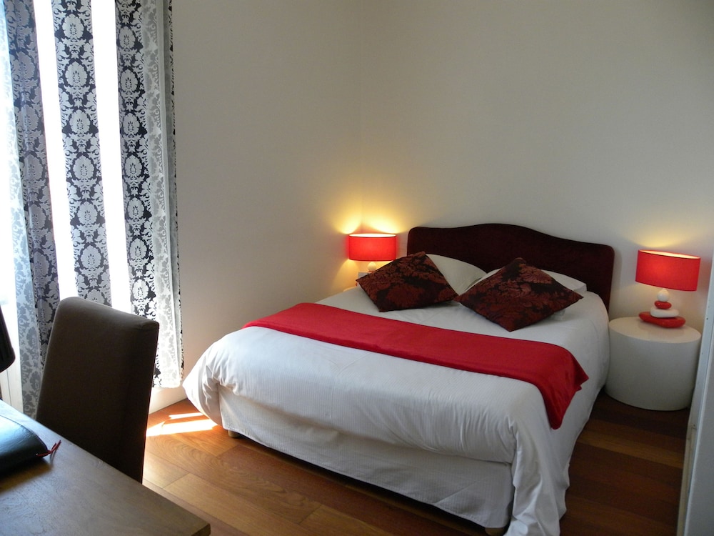 Double Room - Photo 13