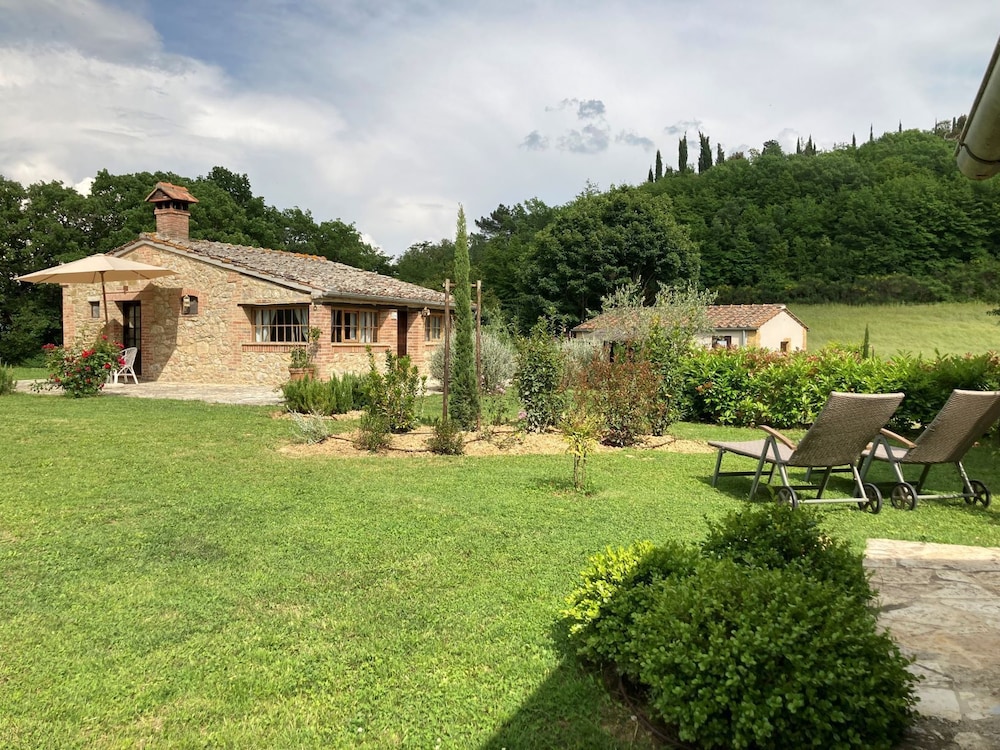 Romantic Cottage, 1 Bedroom, Kitchen, Garden View, photo 6