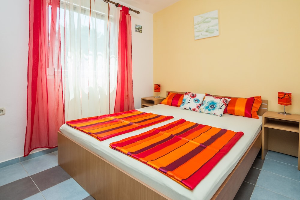 Economy Apartment (A2)