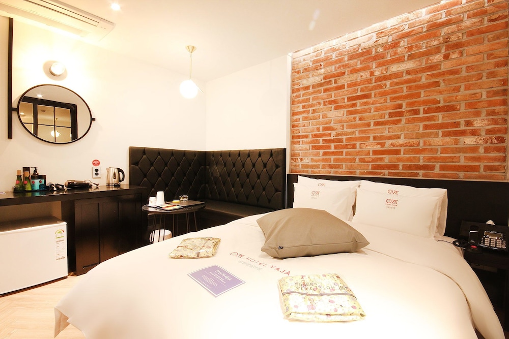 Standard Room photo 2